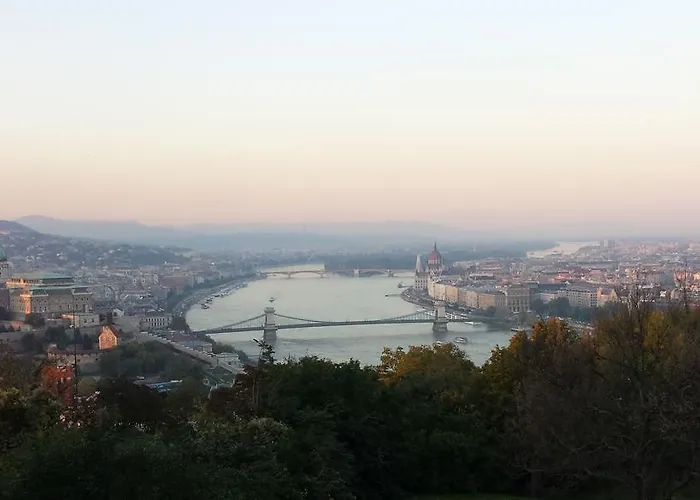 Great Buda * Budapesta